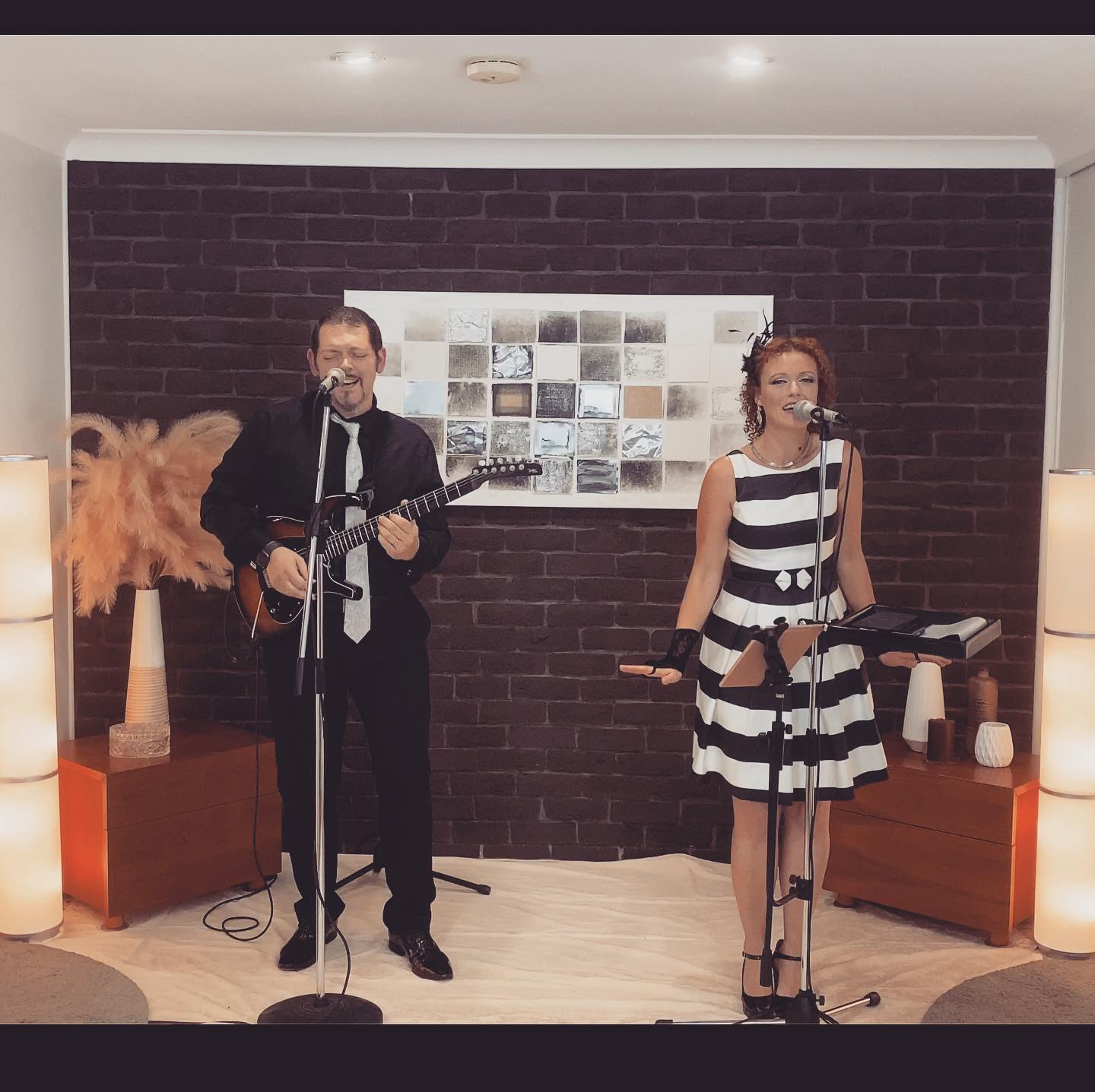 Here are some pictures from the Livestream that we did in April. If you missed it, you can still enjoy our new electro-jazz repertoire!
Check the video of the livestream, the link is in our description box!
#livestream #onlineconcert #electroswing #electrojazz #majazzter #majazztertv #minieminarelli #ermannobrignolo #followus